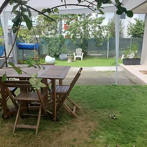  Appartement En Rez-de Jardin Clos A 4km De L'aeroport Et Proche De Toutes Les Commodites